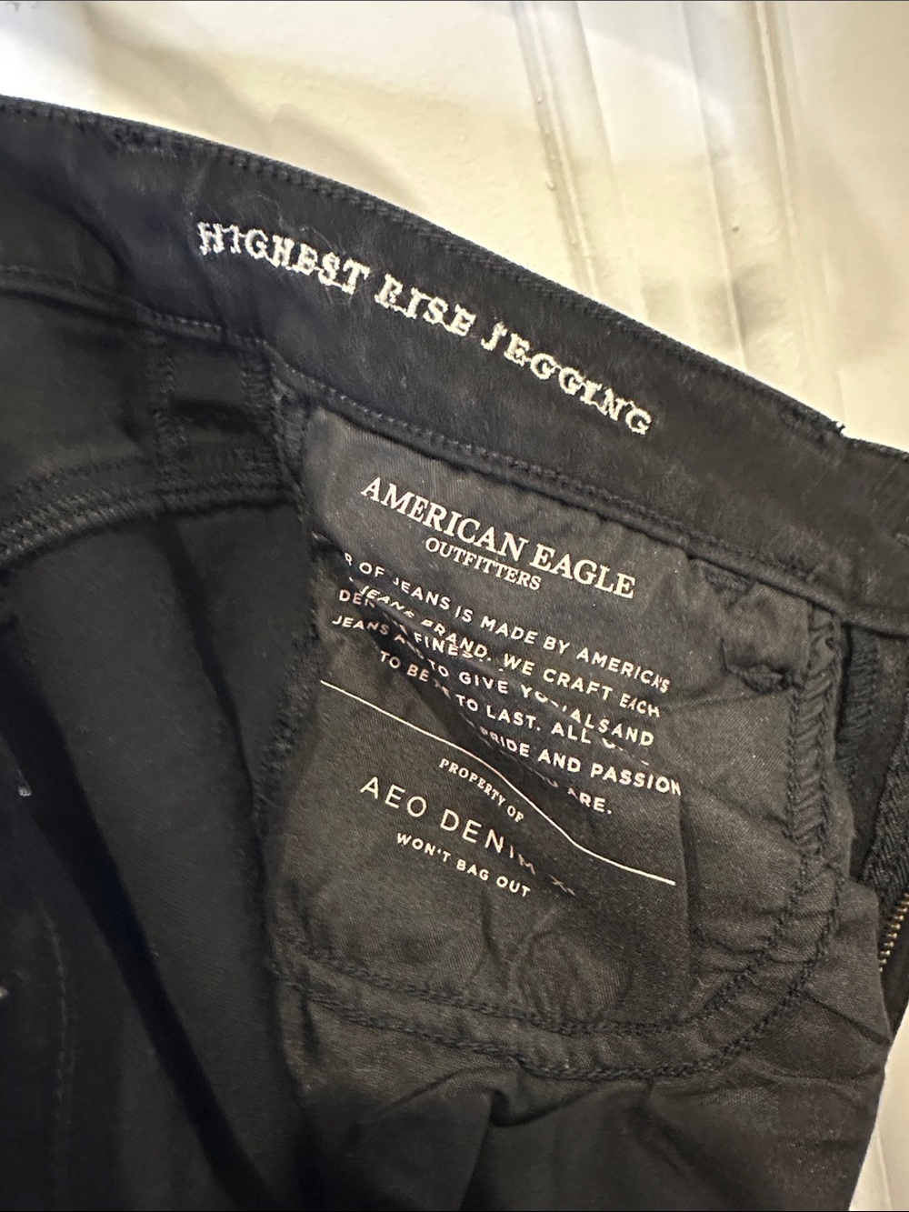 American Eagle Outfitters Black High-Rise Jeggings - Picture 6 of 6